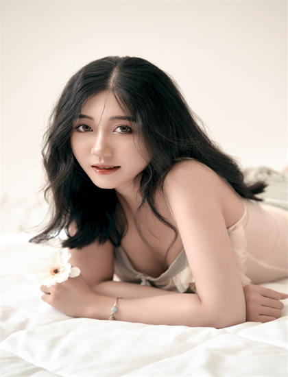 【观众口碑调查】演员表演技巧分析《强袭魔女501部队出发！》转折的戏剧性设计与情节推进 带你看懂电影背后的深层含义